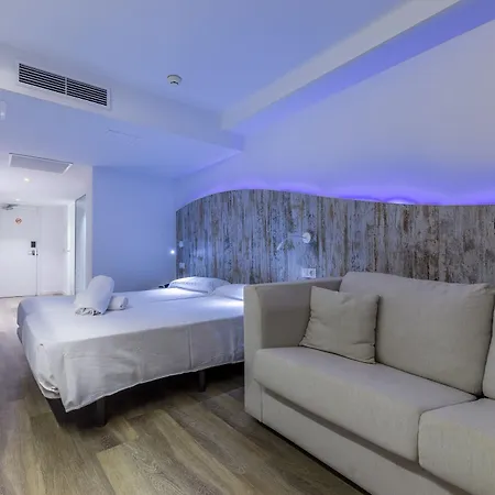 Welikehotel Triton (adults Only) 호텔 4*