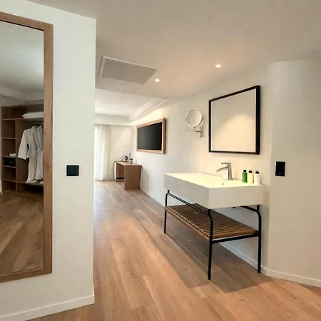 Welikehotel Triton (adults Only) Szálloda