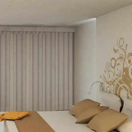 Welikehotel Triton (adults Only) ホテル カラ・ラトハダ