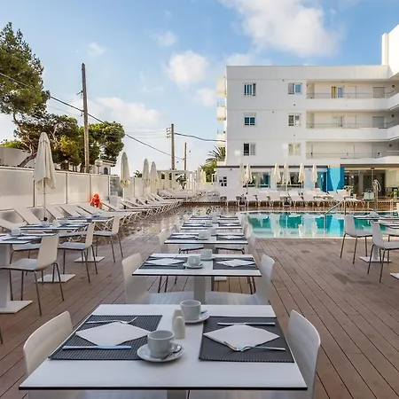 Triton Hotel