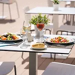 Welikehotel Triton (adults Only) كالا راتخاذا