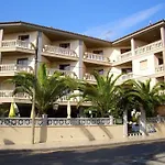 فندق Welikehotel Triton (adults Only) 4*