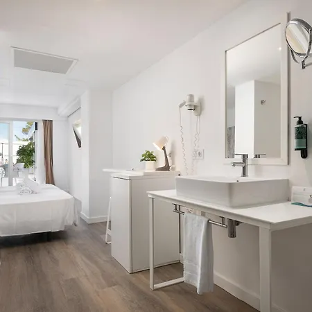Welikehotel Triton (adults Only) 4*