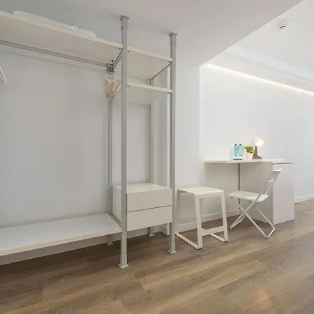 호텔 Welikehotel Triton (adults Only) 칼라 라트자다