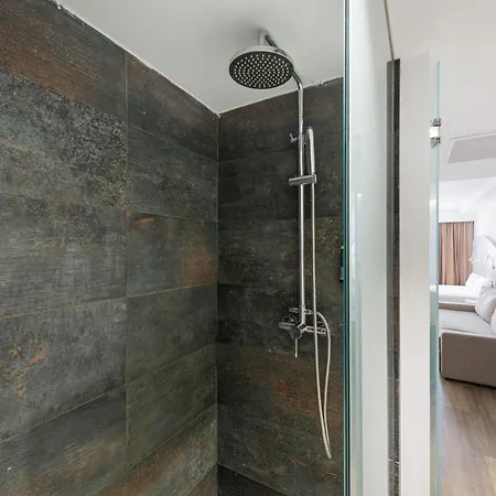 Welikehotel Triton (adults Only) 칼라 라트자다