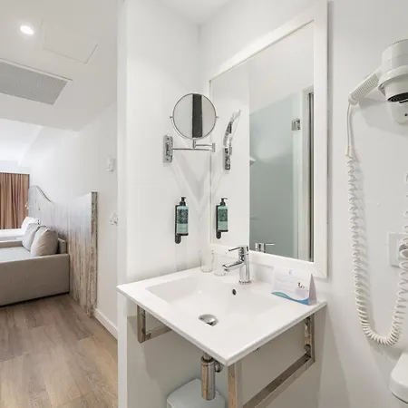 Welikehotel Triton (adults Only)