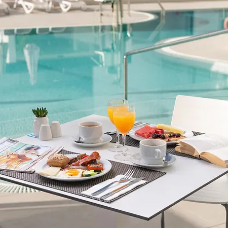 호텔 Welikehotel Triton (adults Only) 4*