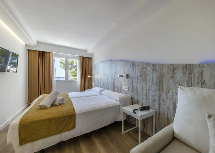 Hotel Welikehotel Triton 4*